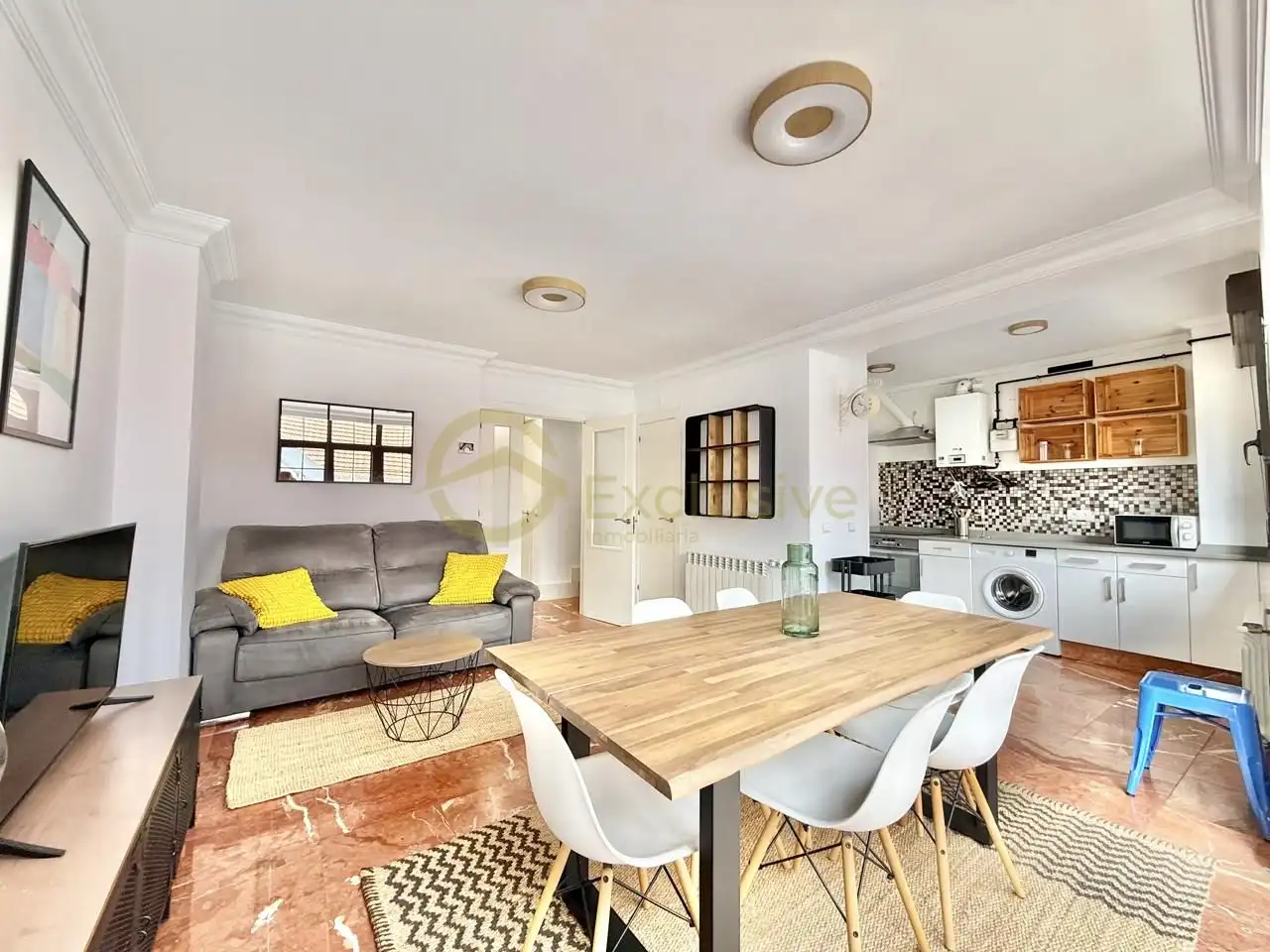 Sala de estar de Casa o chalet en venta en Avilés con Calefacción, Parquet y Trastero