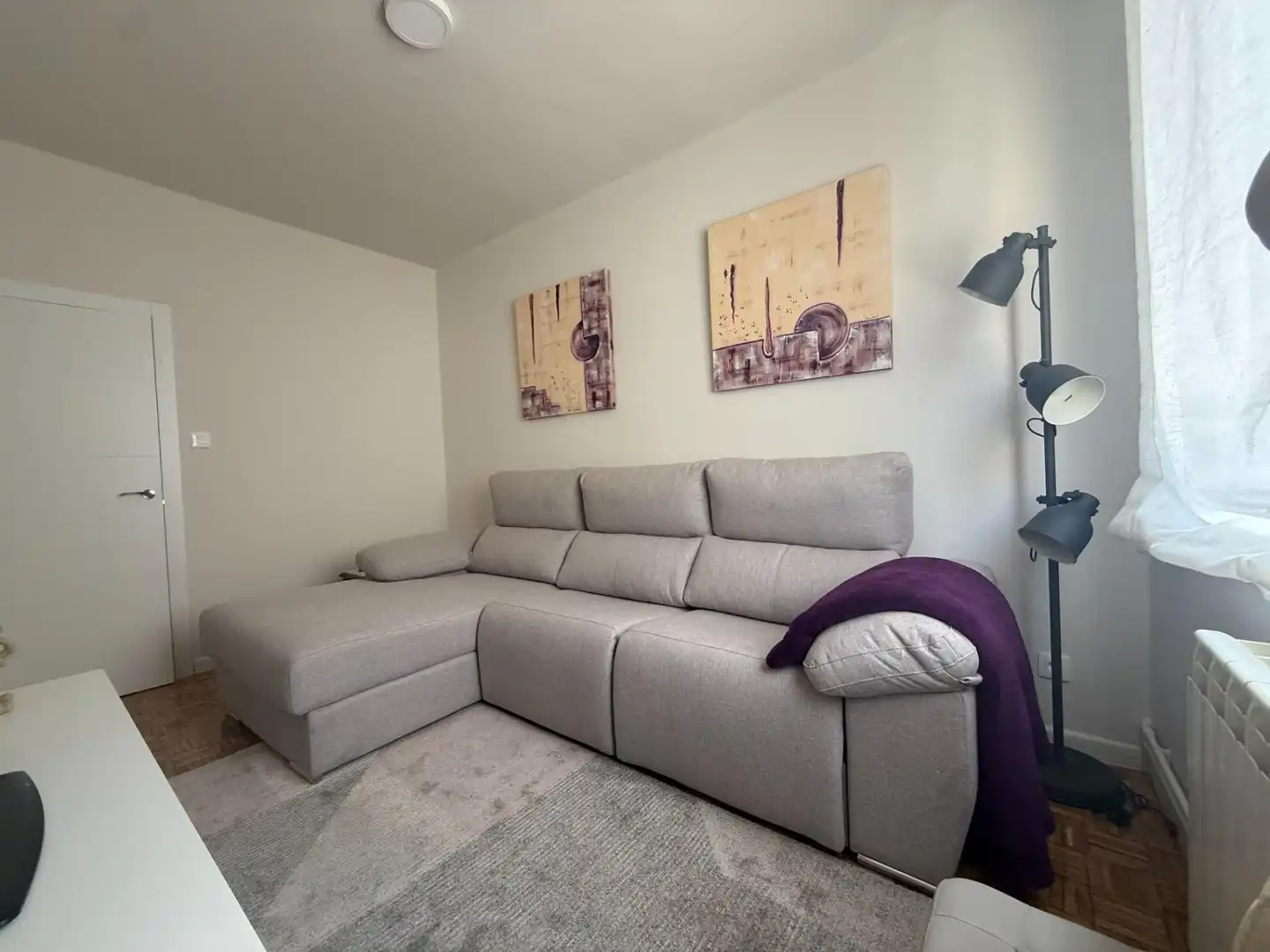 Wohnzimmer von Wohnung zur Miete in Ourense Capital  mit Heizung und Balkon