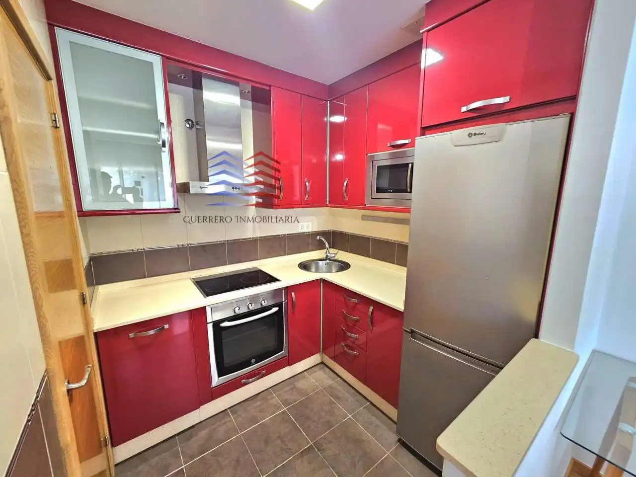 Cocina de Estudio de alquiler en Ourense Capital  con Calefacción, Parquet y Trastero