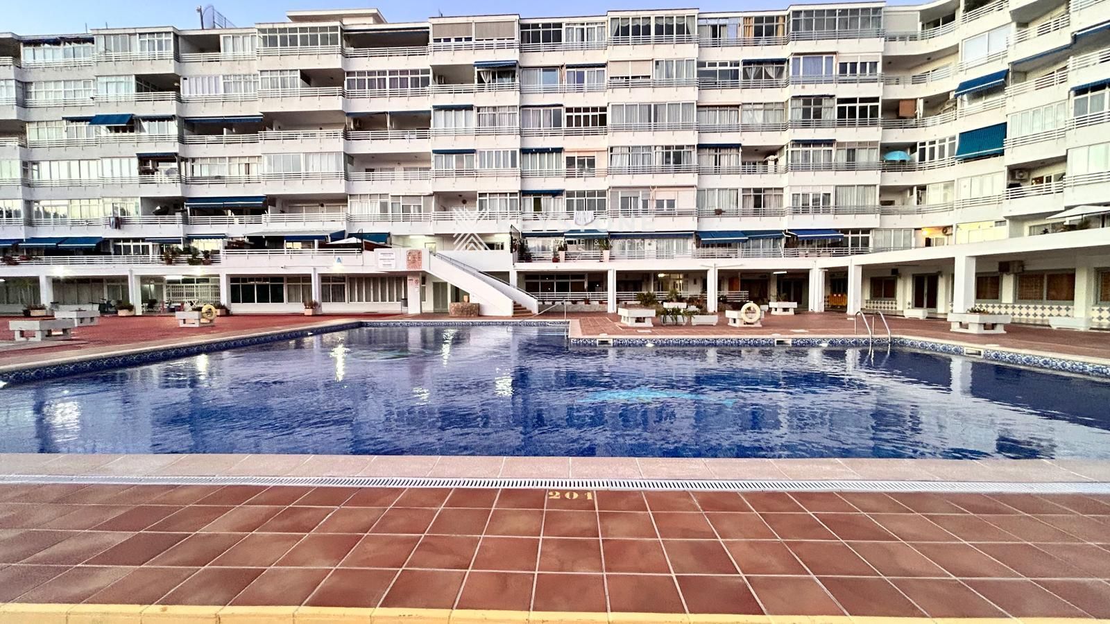 Piscina de Pis de lloguer en Calvià amb Aire condicionat, Calefacció i Terrassa