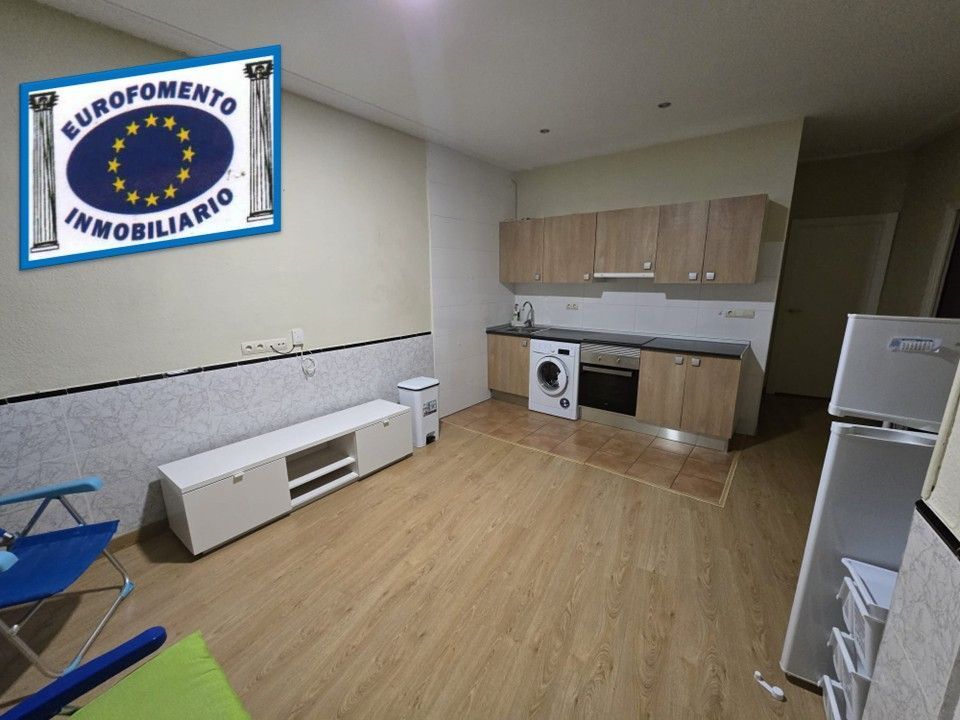 House or chalet to rent in Yuncos  with Air Conditioner