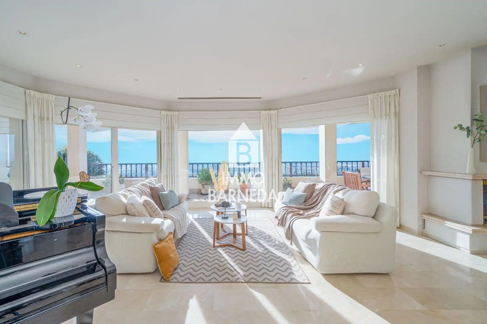 Sala de estar de Casa o chalet en venta en Pau con Aire acondicionado, Calefacción y Jardín privado