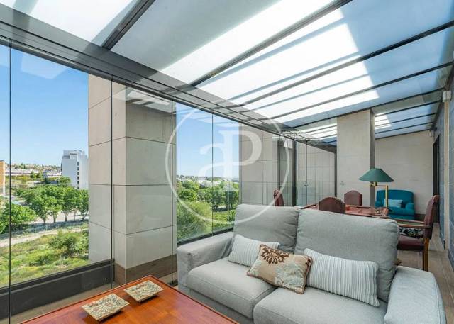 Piso en Venta en C. de Luis Martinez Feduchi, 28 en Encinar de los Reyes