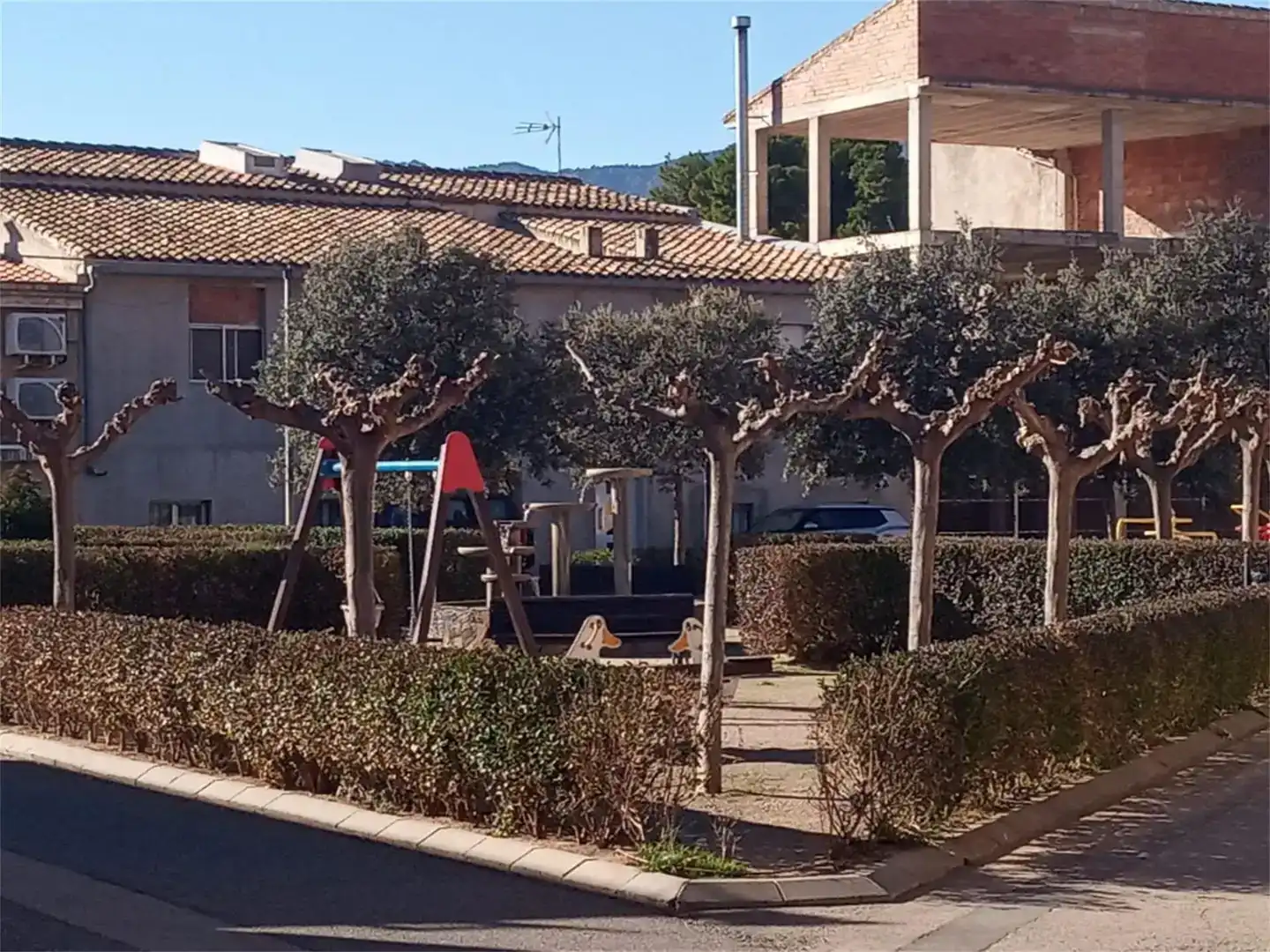 Casa adosada en venda en Alfara de Carles amb Aire condicionat i Forn