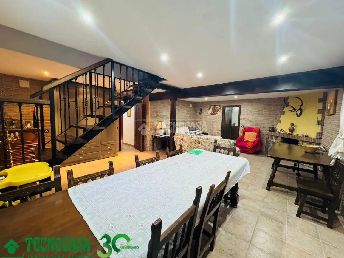 Casa o chalet en venta en Guadamur con Calefacción, Terraza y Balcón
