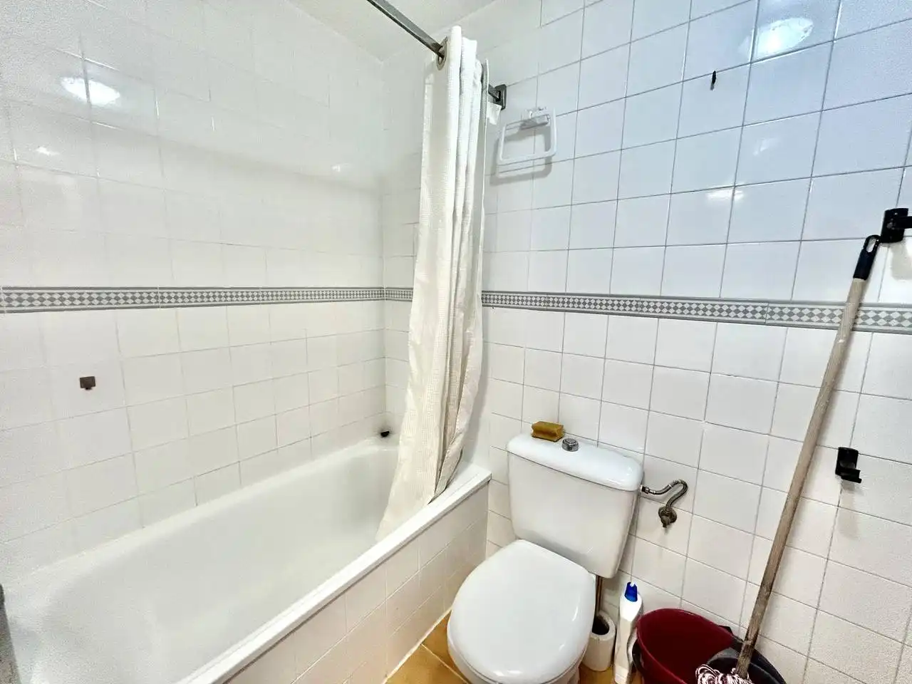 Bany de Apartament en venda en Torrevieja
