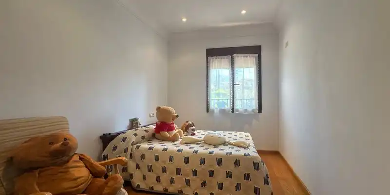 Dormitori de Casa adosada en venda en Villanueva del Trabuco amb Aire condicionat, Terrassa i Traster