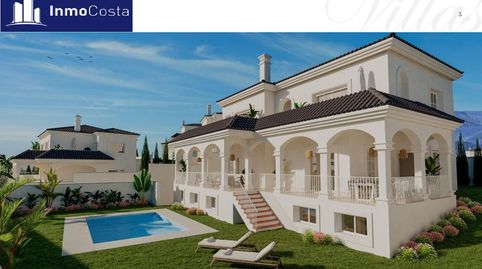 Chalet en venta en Los Barrios, 5 dormitorios.
