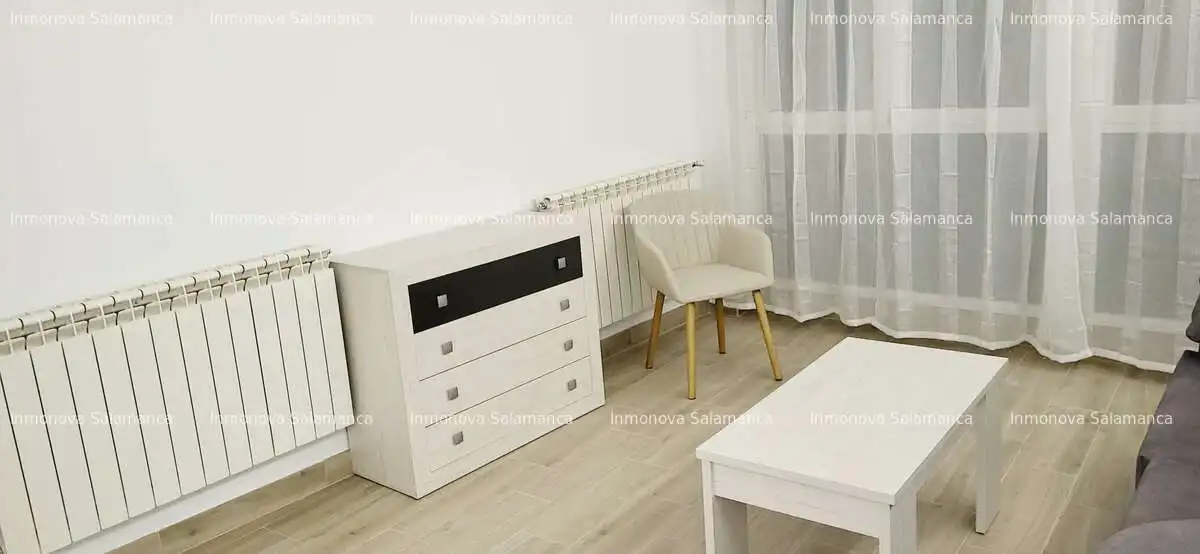 Schlafzimmer von Wohnung zur Miete in Salamanca mit Heizung und Möbliert
