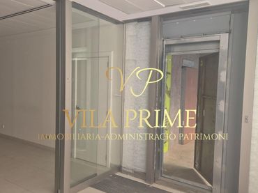 Local comercial en venda a Carrer ANSELM CLAVE
