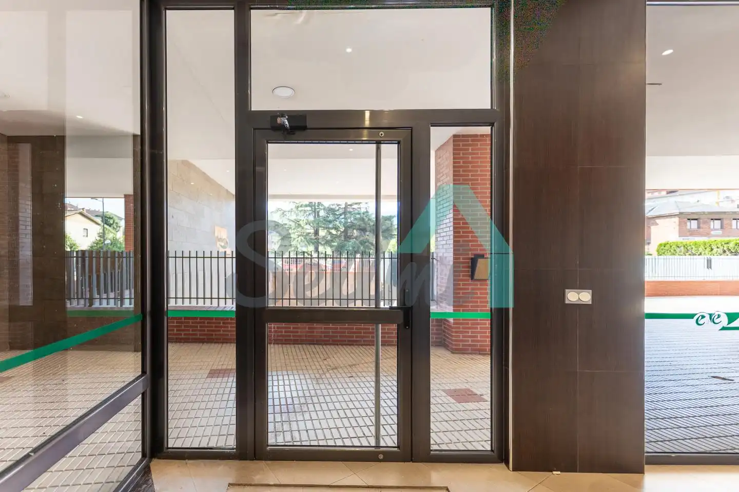 Flat for share in HUCA - La Cadellada