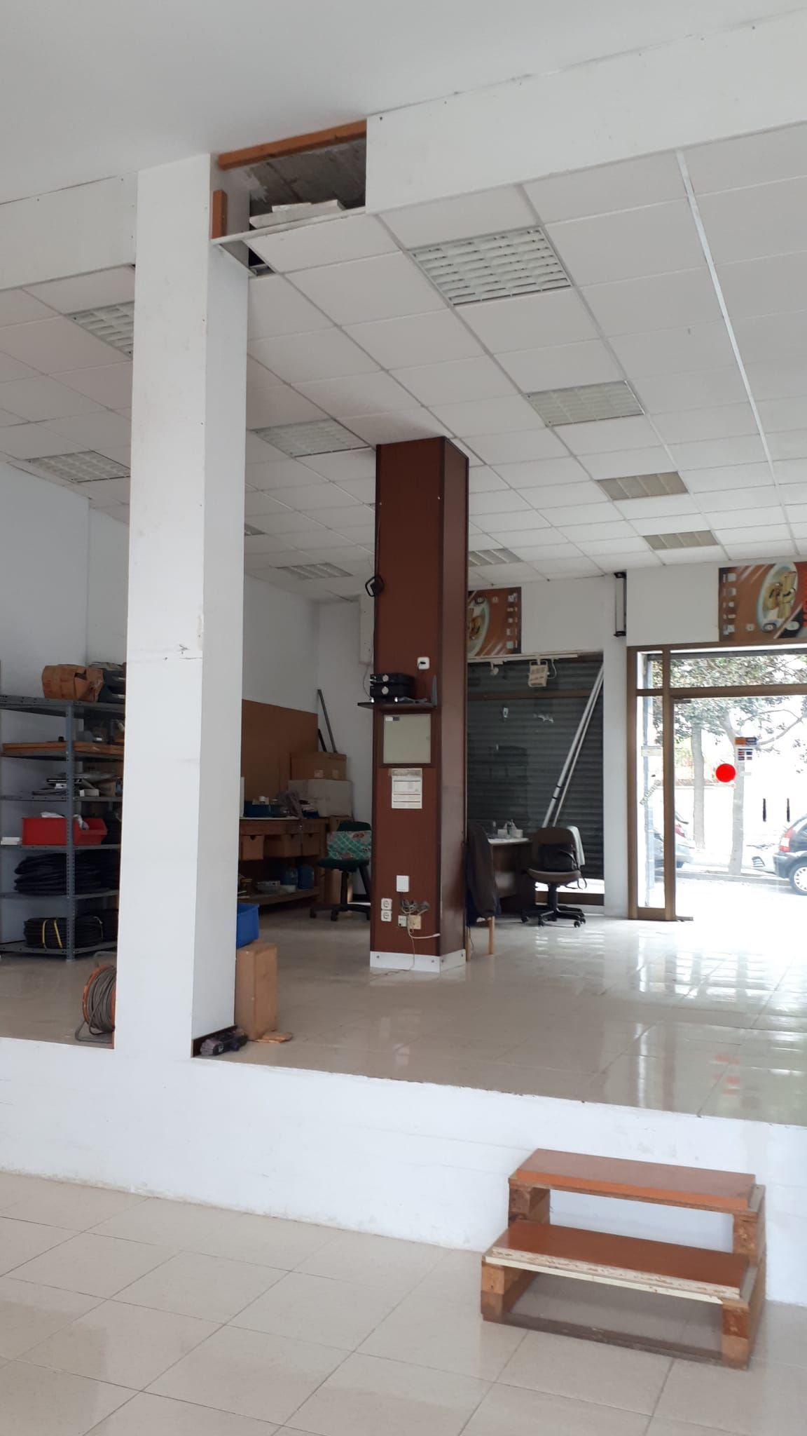 Local en venda en Gavà amb Aire condicionat i Terrassa