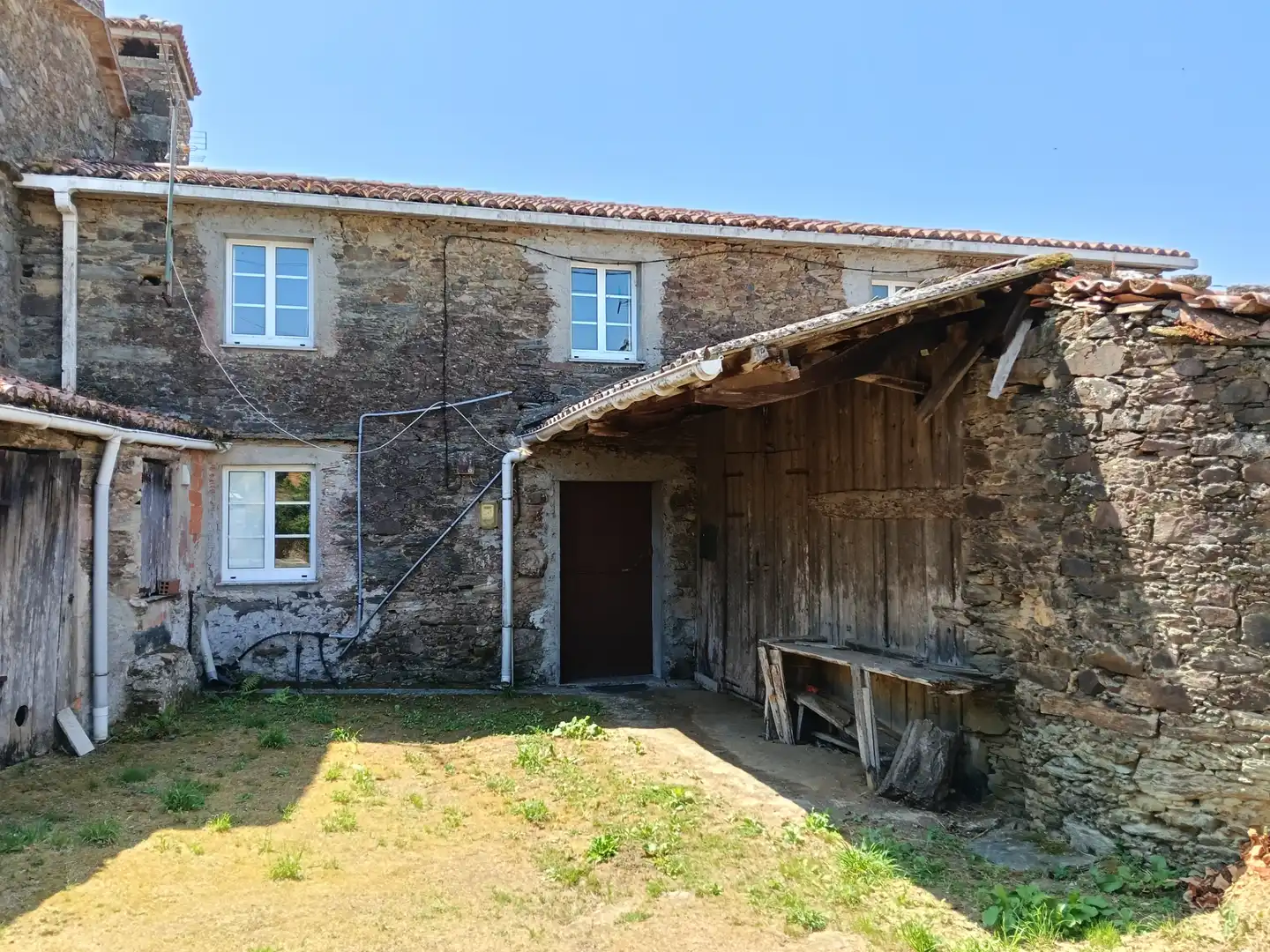 Vista exterior de Casa adosada en venta en Cesuras con Jardín privado y Trastero