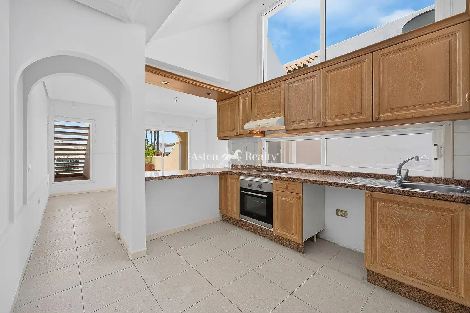 Cocina de Piso en venta en San Miguel de Abona con Terraza, Piscina y Piscina comunitaria