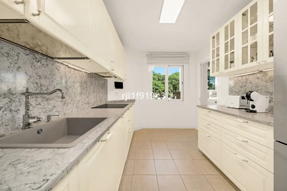 Appartamento con ascensore in vendita a Elviria - Cabopino, imagen 4