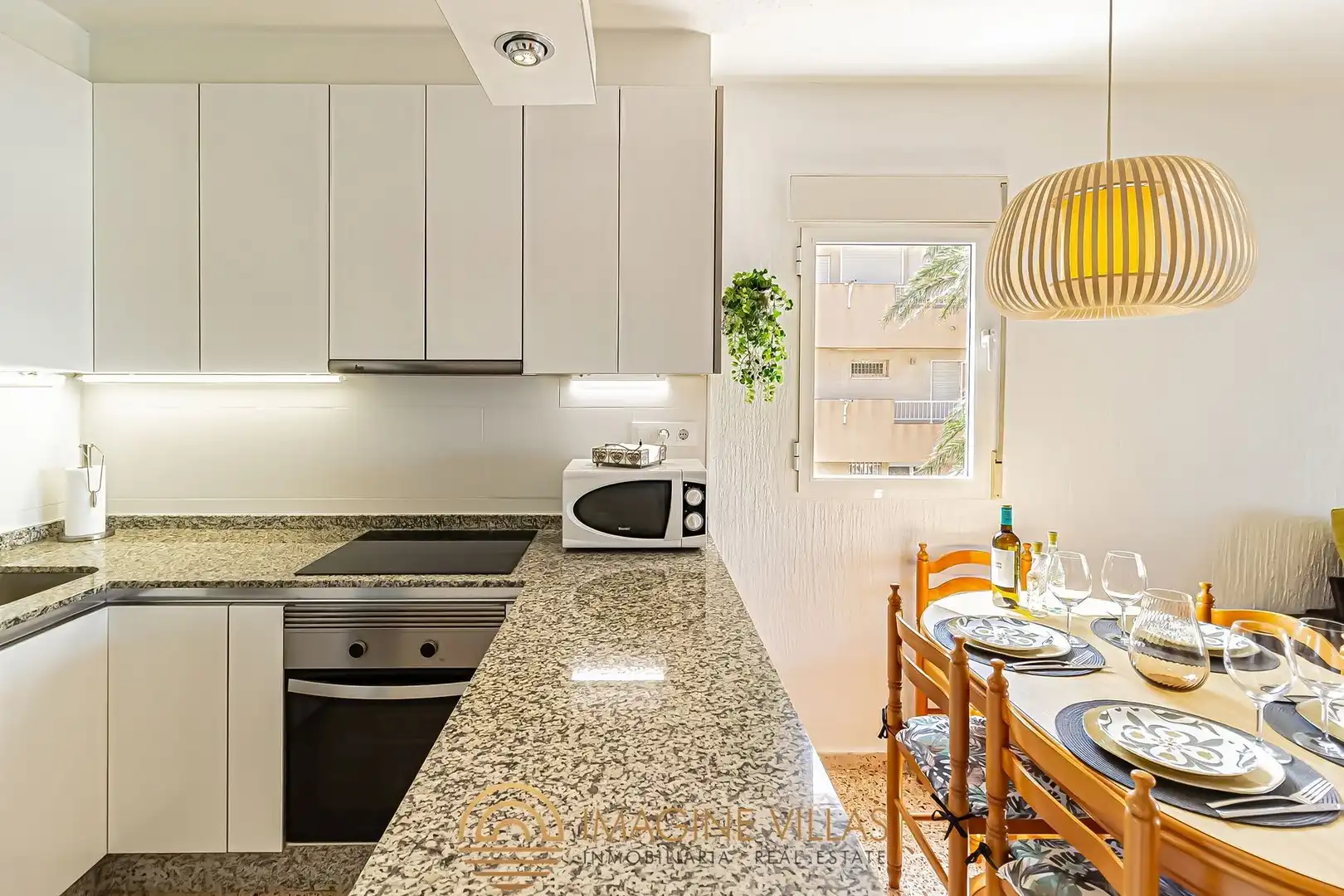Cocina de Apartamento en venta en La Manga del Mar Menor con Amueblado y Piscina comunitaria