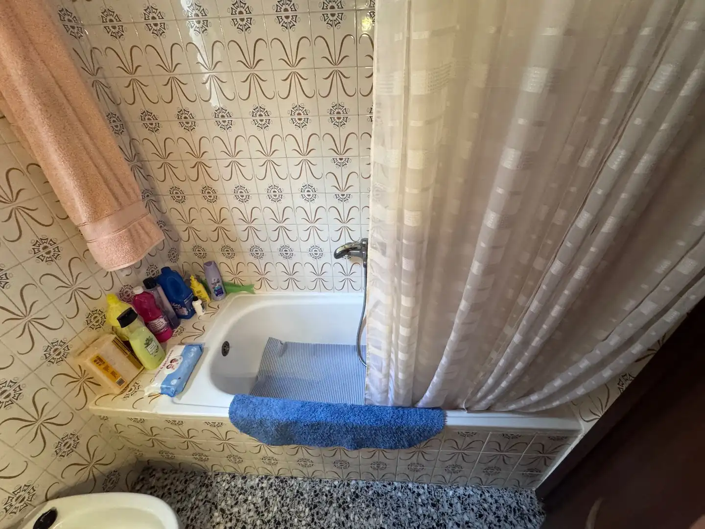 Bany de Casa adosada en venda en Villena amb Aire condicionat, Terrassa i Balcó