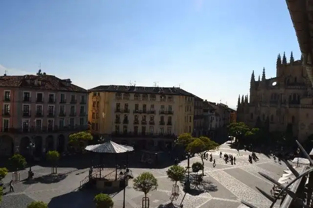 Vista exterior de Casa o xalet en venda en Segovia