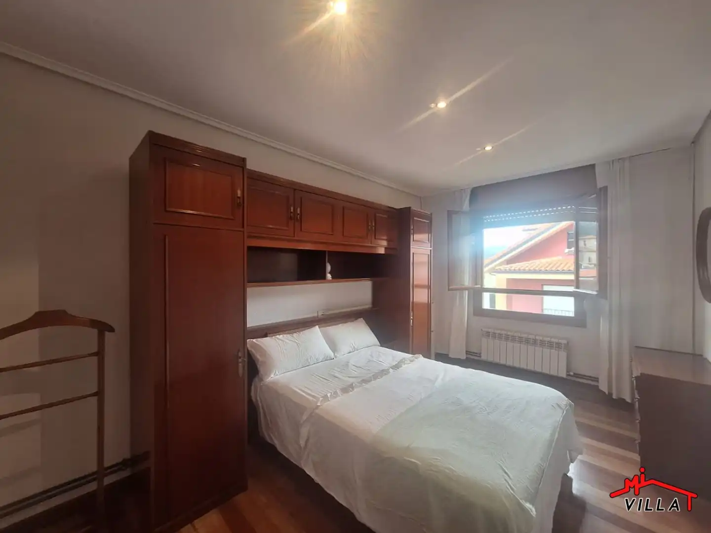 Habitación de Piso de alquiler en Ramales de la Victoria con Calefacción, Amueblado y Balcón