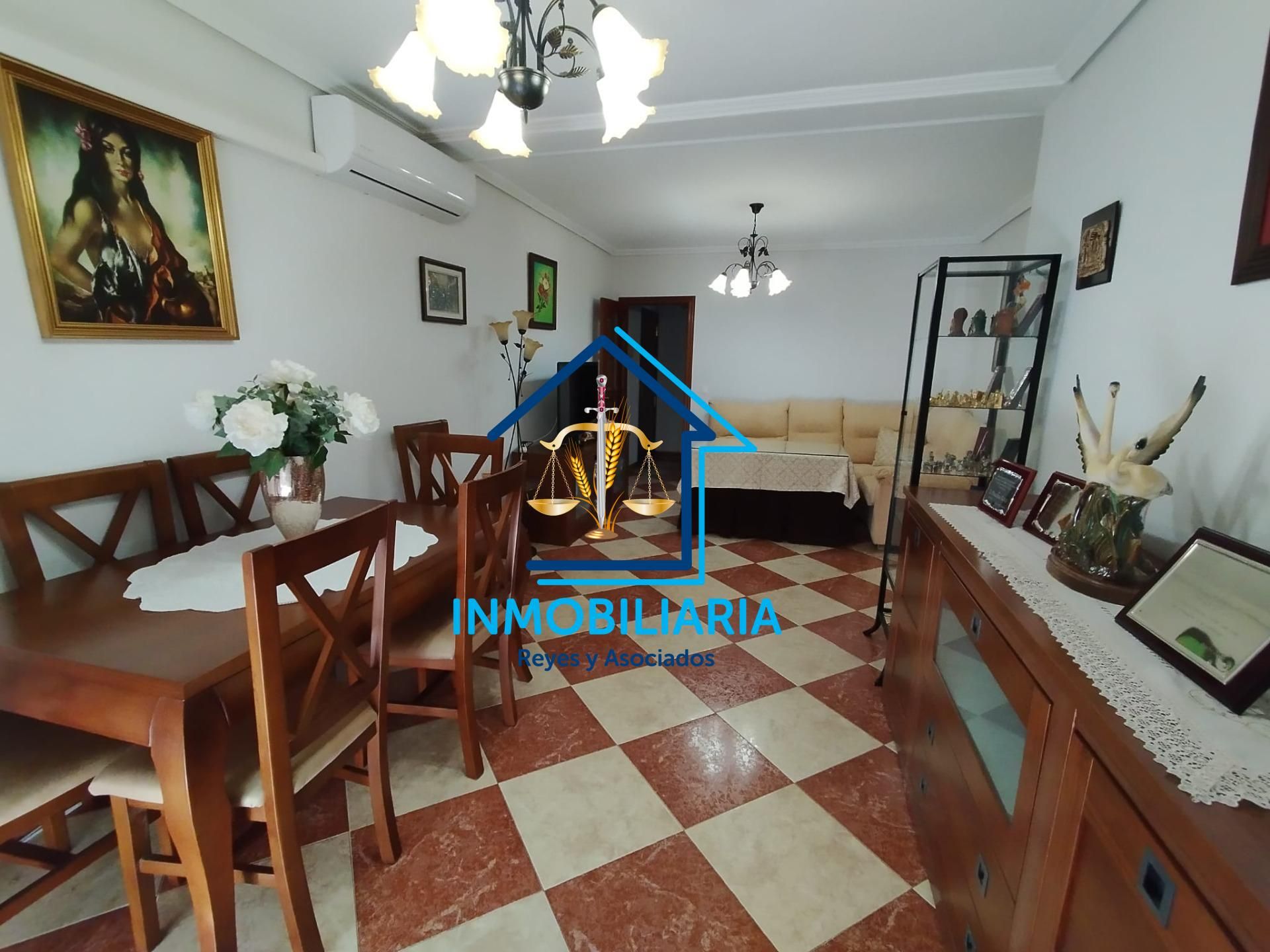 Menjador de Pis en venda en  Córdoba Capital amb Aire condicionat i Terrassa