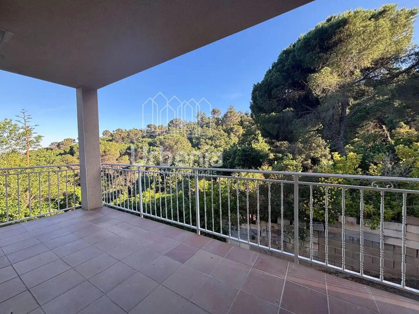 Vista exterior de Casa o xalet en venda en Tordera amb Calefacció, Terrassa i Moblat