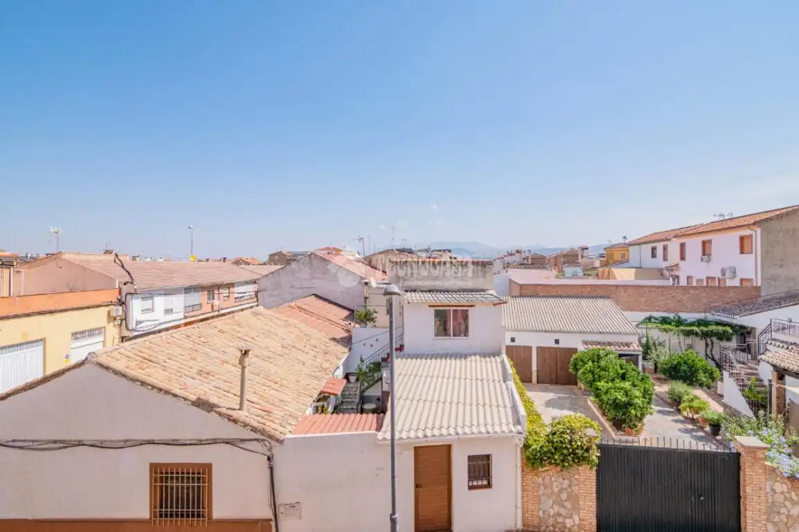 Vista exterior de Pis en venda en Armilla amb Terrassa
