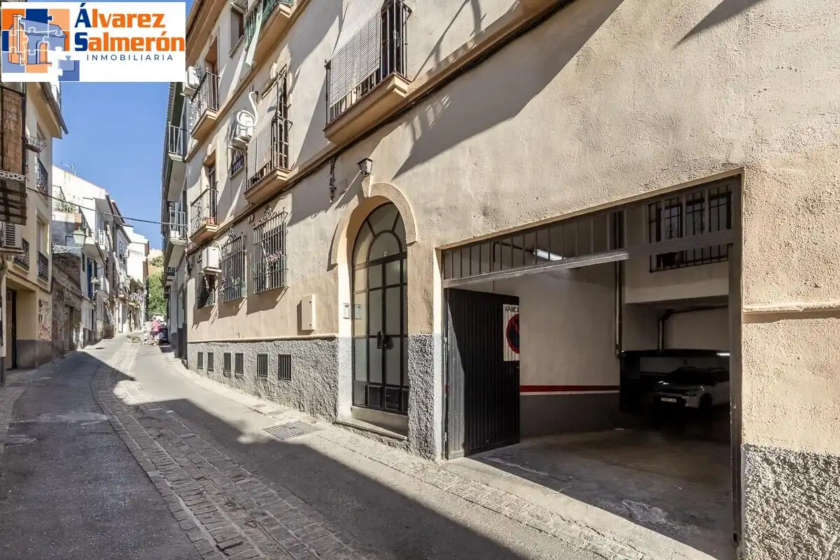 Flat for sale in Granada, Granada