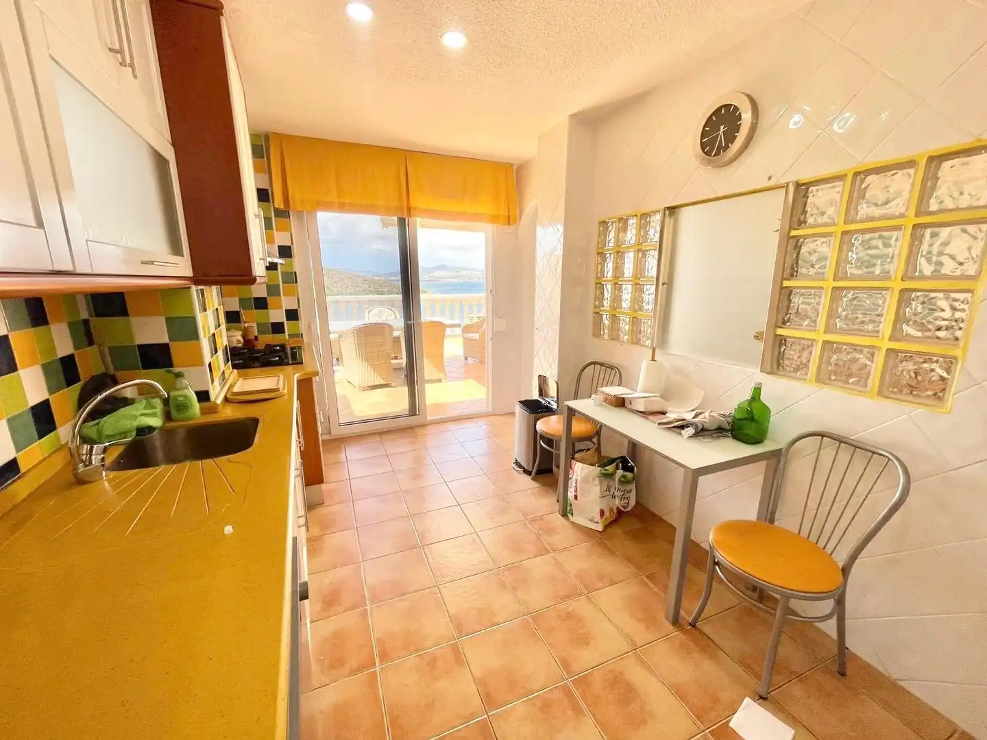 Küche von Haus oder Chalet zur Miete in La Manga del Mar Menor mit Klimaanlage, Heizung und Terrasse