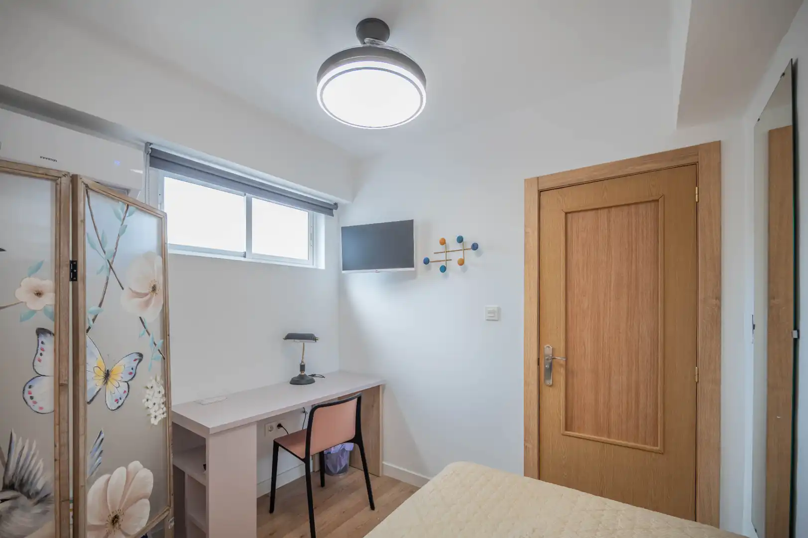 Bedroom of Flat for rent in Granada  with Air Conditioner, Heating and Furnished