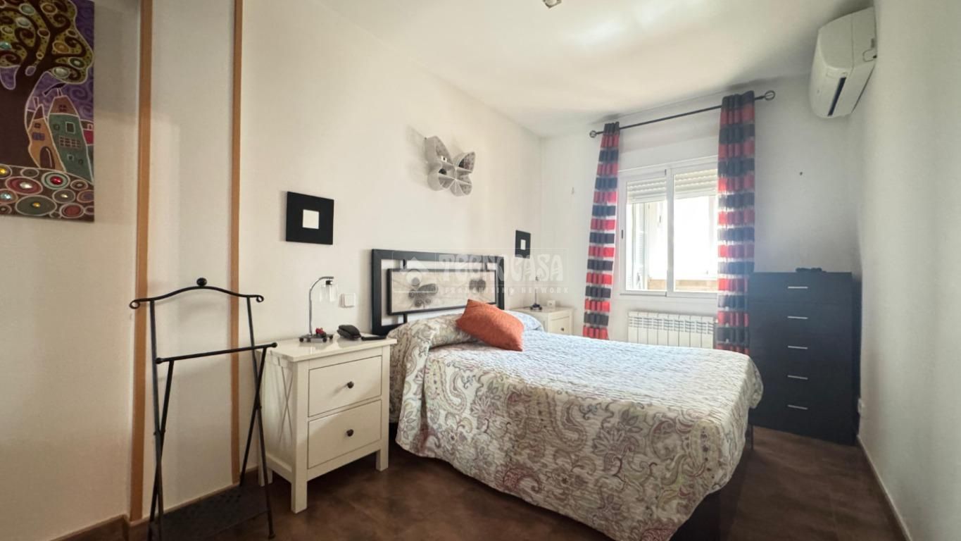 Bedroom of Flat for sale in  Madrid Capital  with Air Conditioner, Heating and Terrace