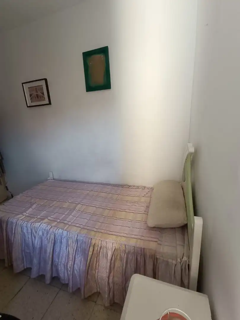 Habitación de Piso de alquiler en Granada con Calefacción, Terraza y Amueblado