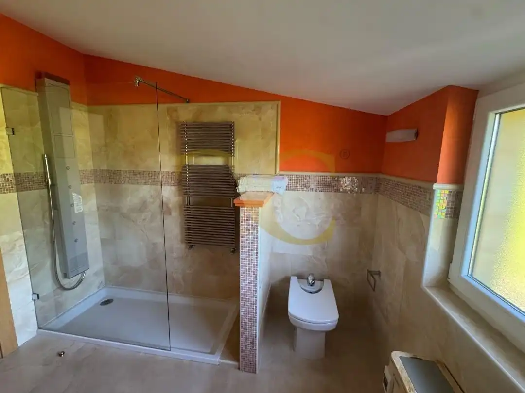Bathroom of Houses for rent in Santa Cruz de Bezana  with Air Conditioner, Heating and Private garden