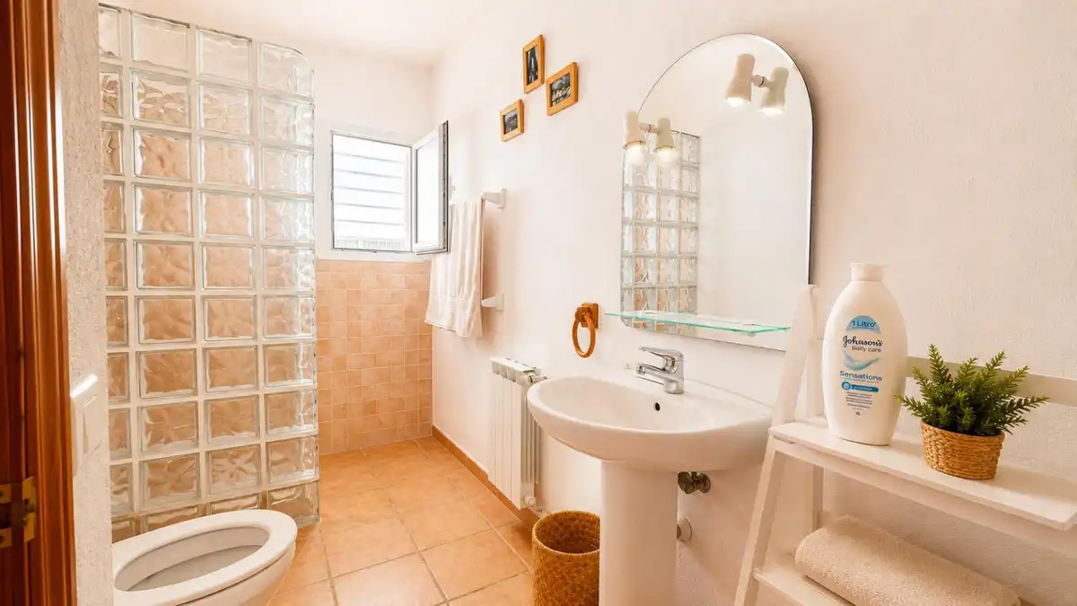 Terraced house for sale in Tolox, imagen 9