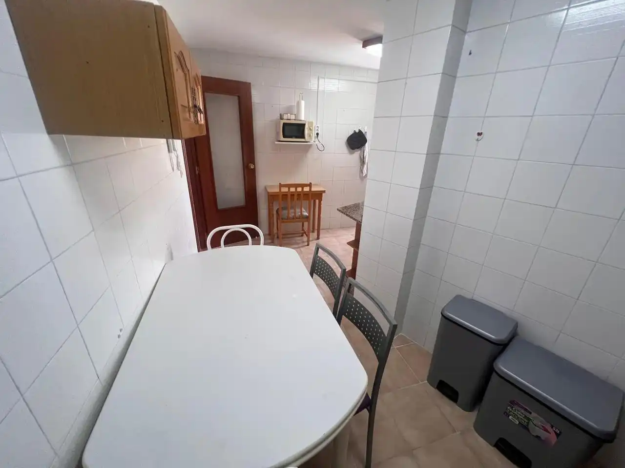 Habitació a calle de Torrevella, La Raïosa