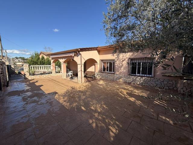 Casa-chalet en Venta en Fogars de la Selva