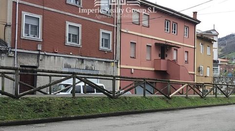 Edificio completo en Figaredo por 72.000   Ideal vivienda o inversión