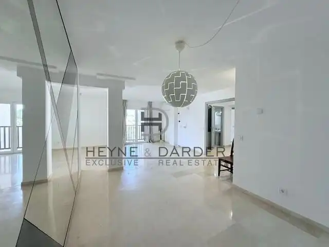 Sala d'estar de Apartament de lloguer en Calvià amb Aire condicionat, Jardí privat i Terrassa