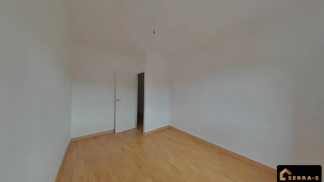 Bedroom of Flat for sale in Mataró  with Parquet flooring and Terrace