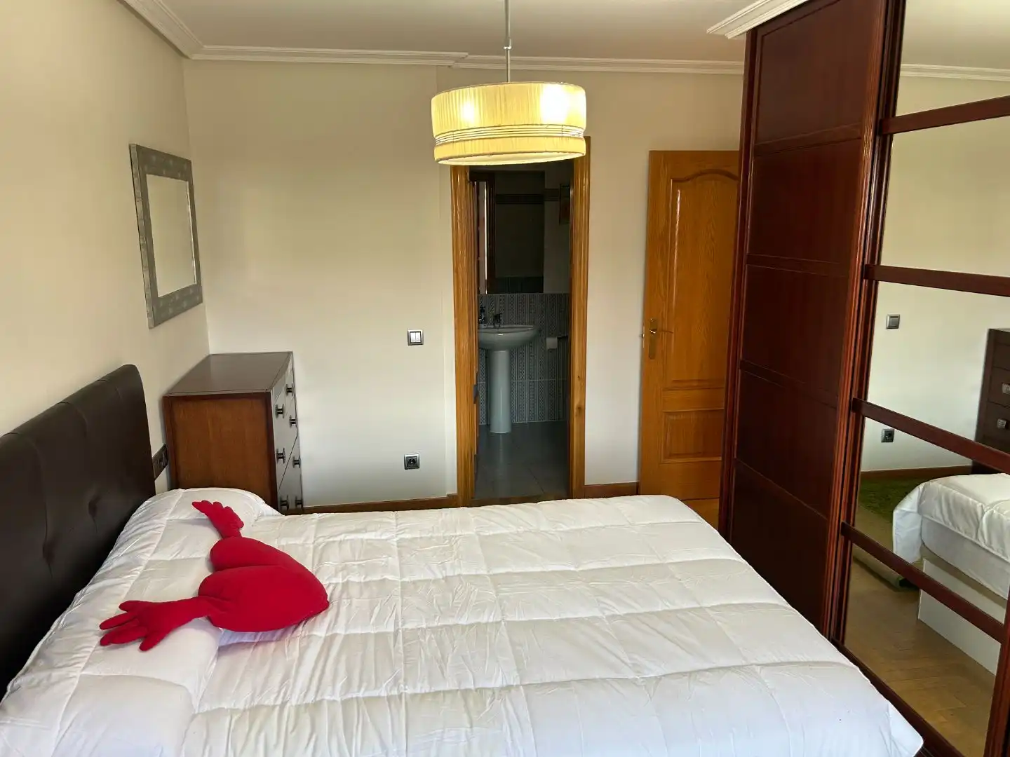 Schlafzimmer von Wohnung zur Miete in Oviedo 