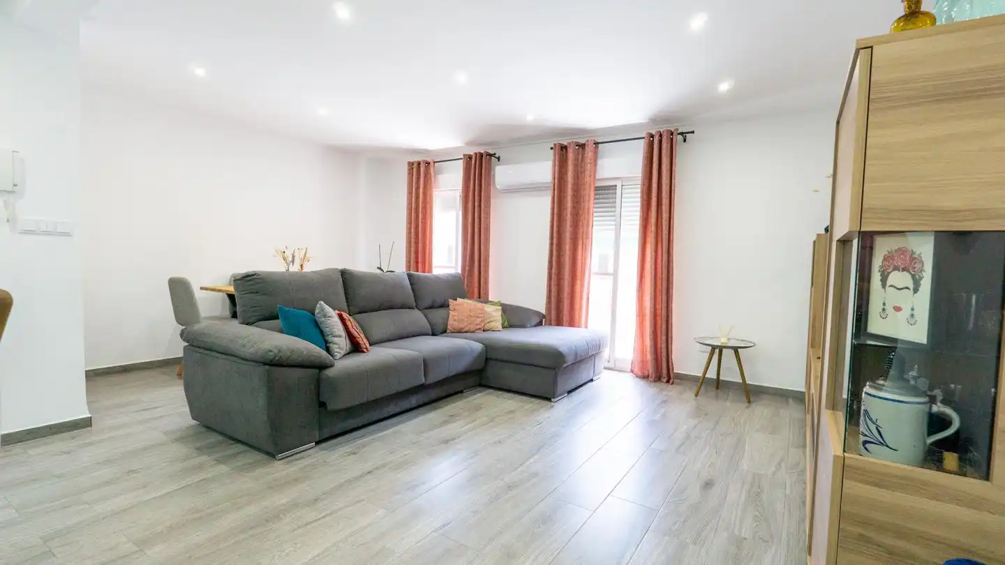 Flat for sale in Esperidion Porta Requesens, Carrús Este