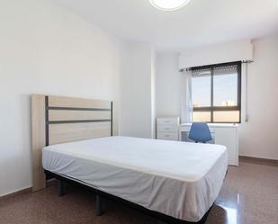 Bedroom of Flat to rent in Alicante / Alacant  with Terrace and Balcony