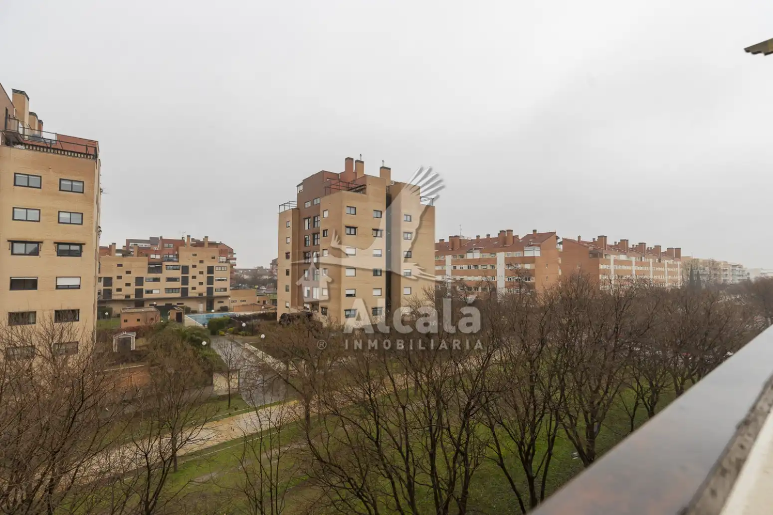 Habitación de Ático en venta en Alcalá de Henares con Aire acondicionado, Calefacción y Terraza