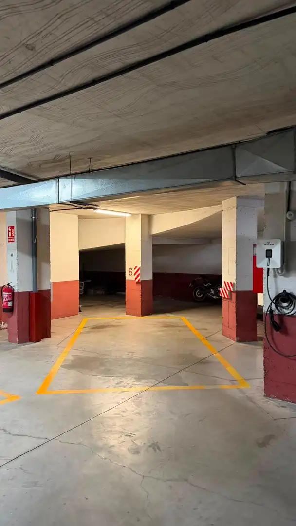 Parking de Piso en venta en Madrid con Aire acondicionado, Calefacción y Terraza