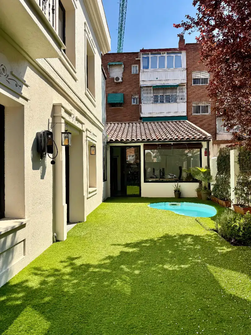 Terrassa de Casa o xalet de lloguer en Madrid amb Aire condicionat, Calefacció i Jardí privat