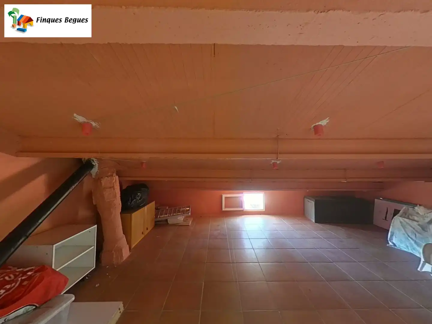 Finca rústica en venda en Begues amb Calefacció, Jardí privat i Moblat