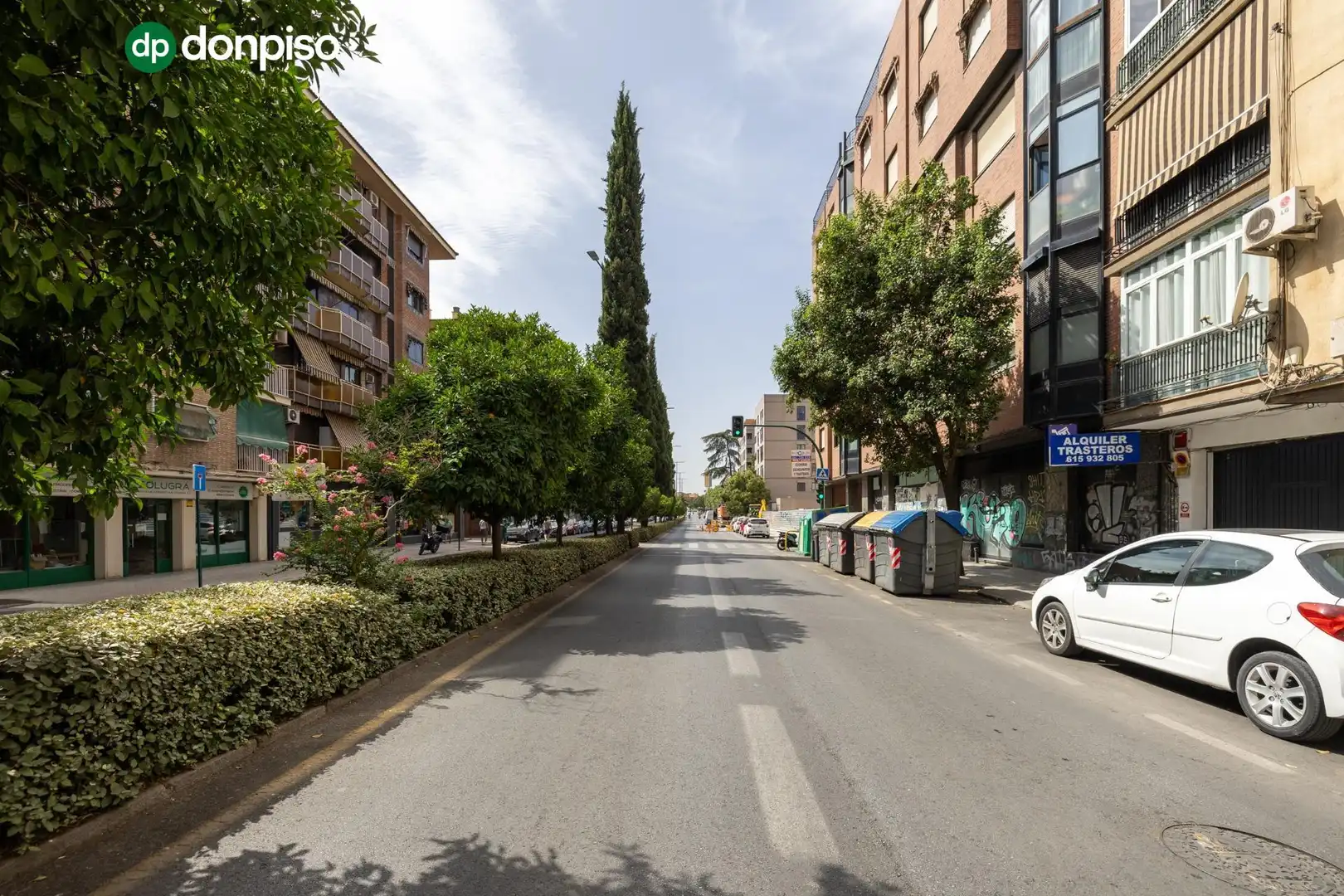 Vista exterior de Pis en venda en Granada