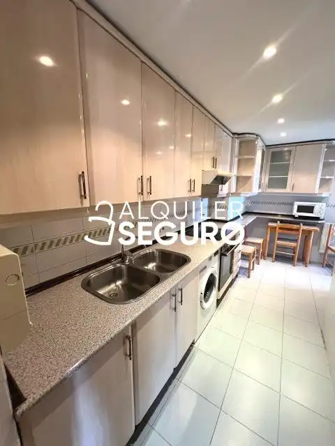 Kitchen of Flat for rent in Madrid  with Heating, Terrace and Furnished