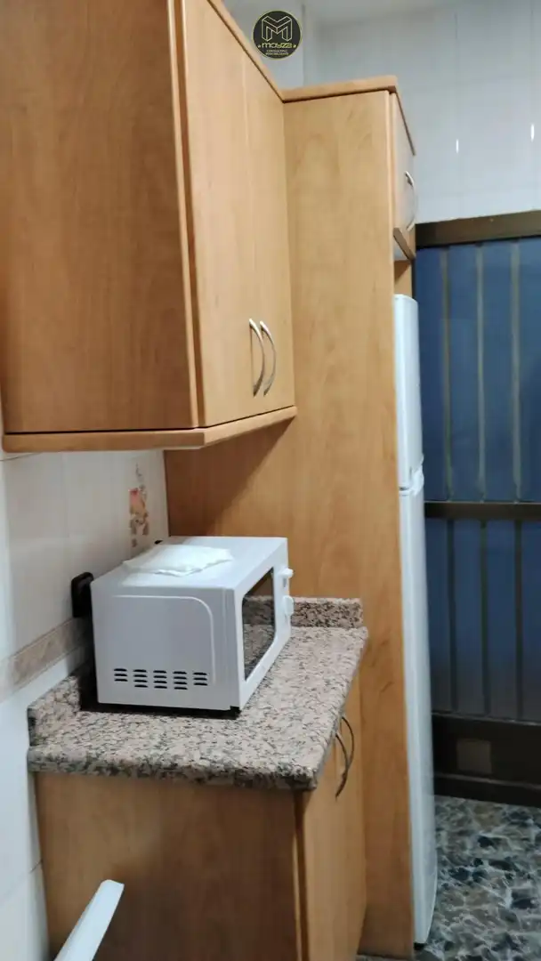 Cuina de Pis de lloguer en Jaén amb Aire condicionat