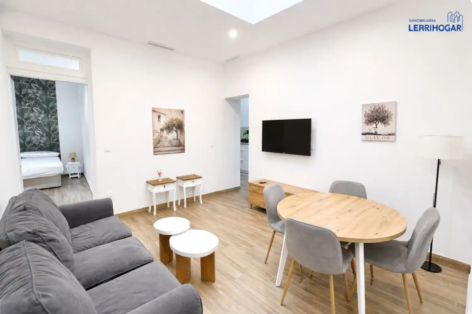 Sala de estar de Apartamento de alquiler en Lebrija con Aire acondicionado, Calefacción y Parquet