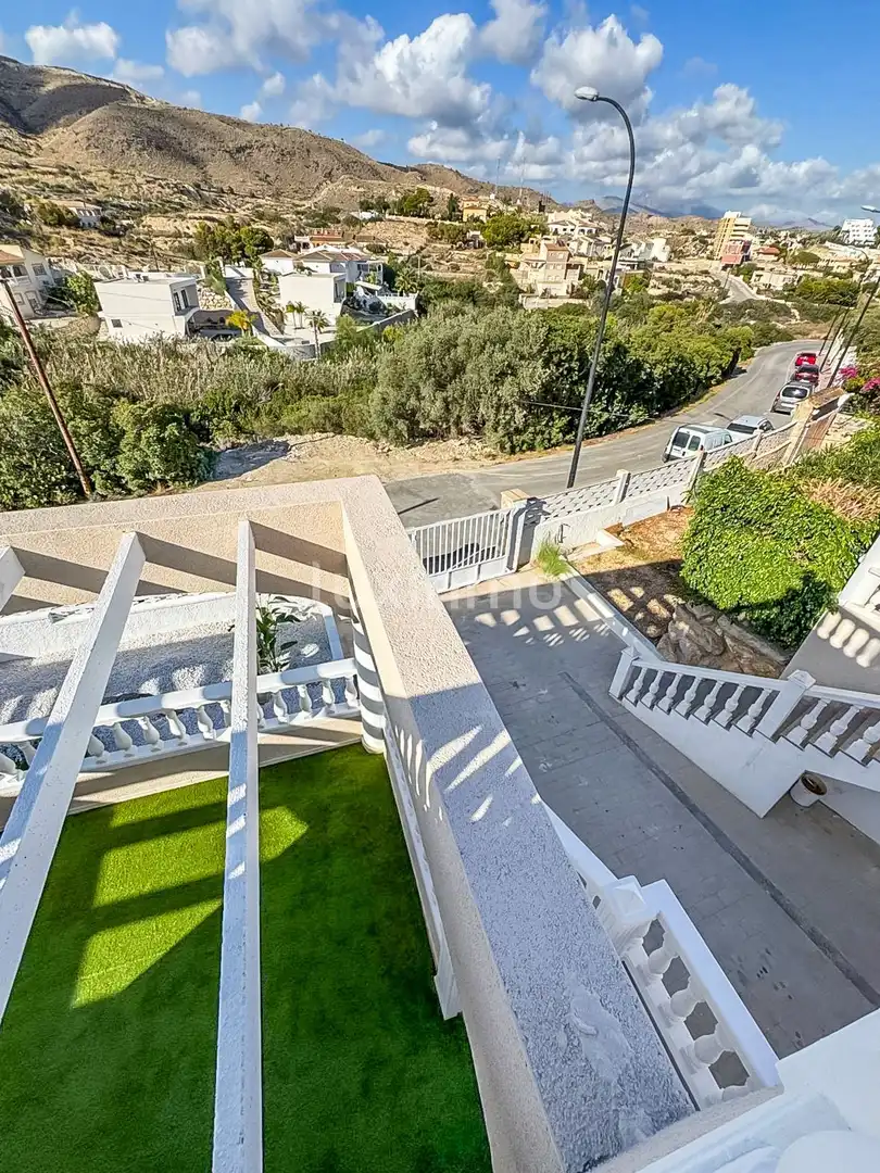 Villa mit Terrasse zum Verkauf in Pueblo Acantilado - Lanuza, imagen 7